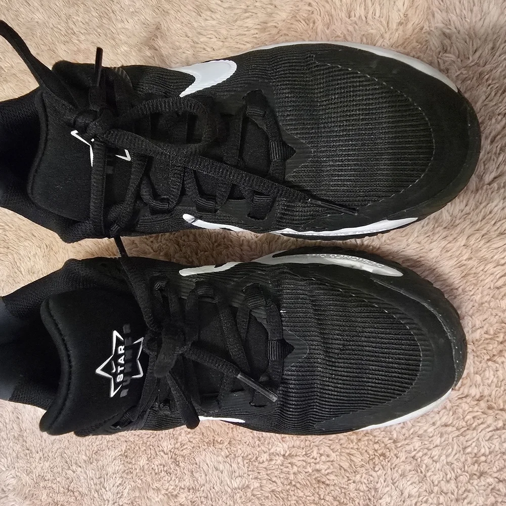 Nike Black and White Athletic Shoes